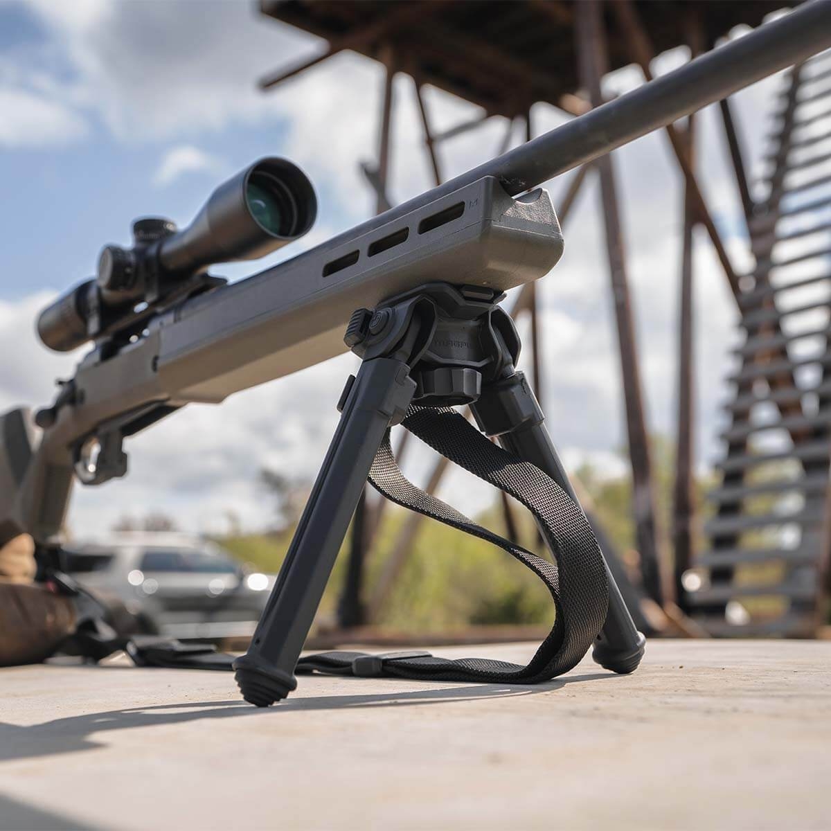 mag1174-blk_magpul_moe_bipod_05.3_1.jpg Magpul MOE Bipod for Sling Stud - Black - MAG1174-BLK